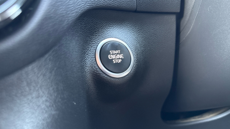 Volvo Xc40 2.0 B4P R DESIGN 5dr Auto Petrol Estate